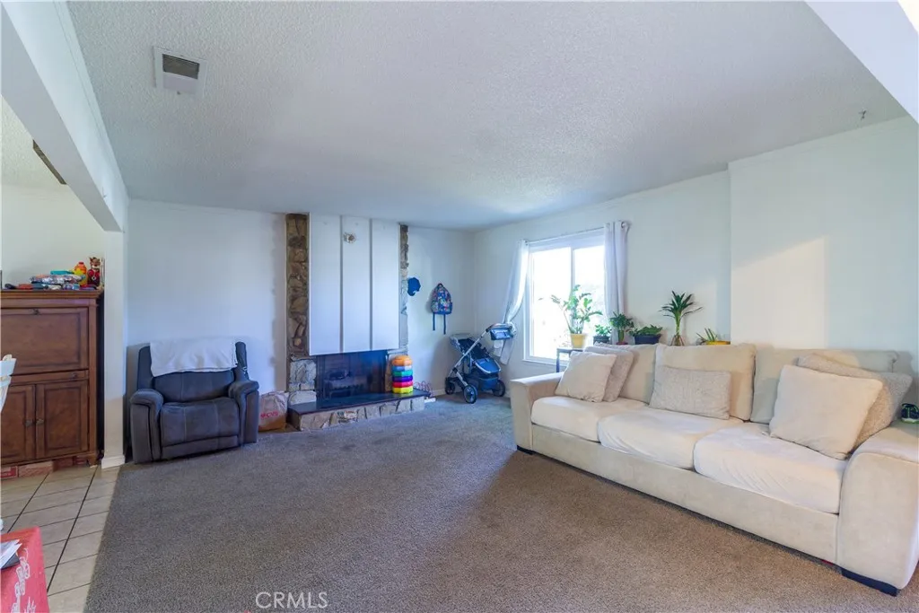 1330 Limerick Drive, Placentia, California 92870 home-pic-7