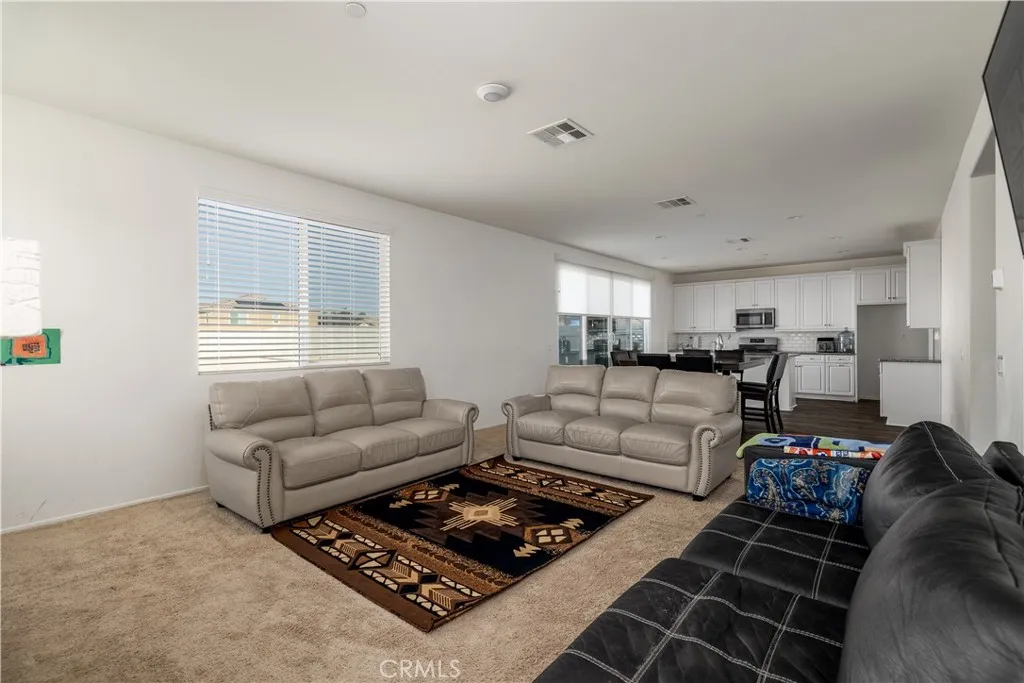 30800 Mossy Bend Ln., Murrieta, California 92563 home-pic-11