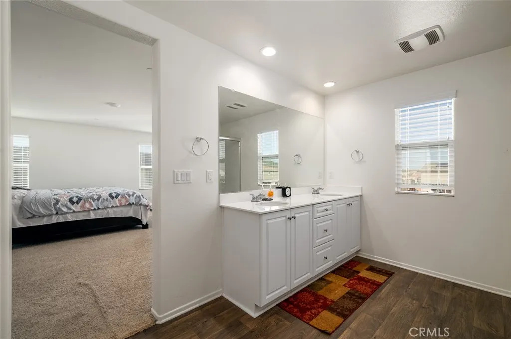 30800 Mossy Bend Ln., Murrieta, California 92563 home-pic-19
