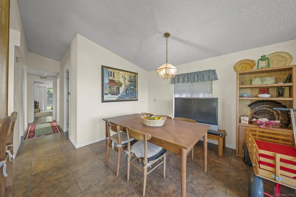 2464 Wynola Rd, Julian, California 92036 home-pic-29