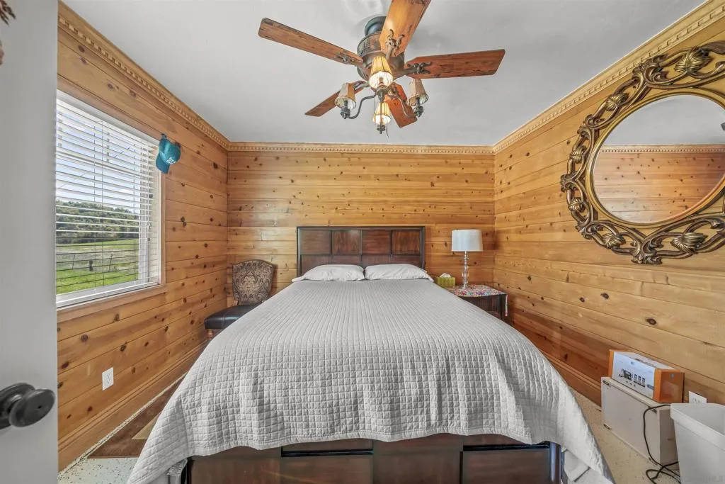 2464 Wynola Rd, Julian, California 92036 home-pic-13
