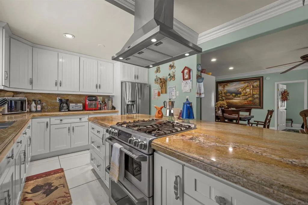 2464 Wynola Rd, Julian, California 92036 home-pic-7