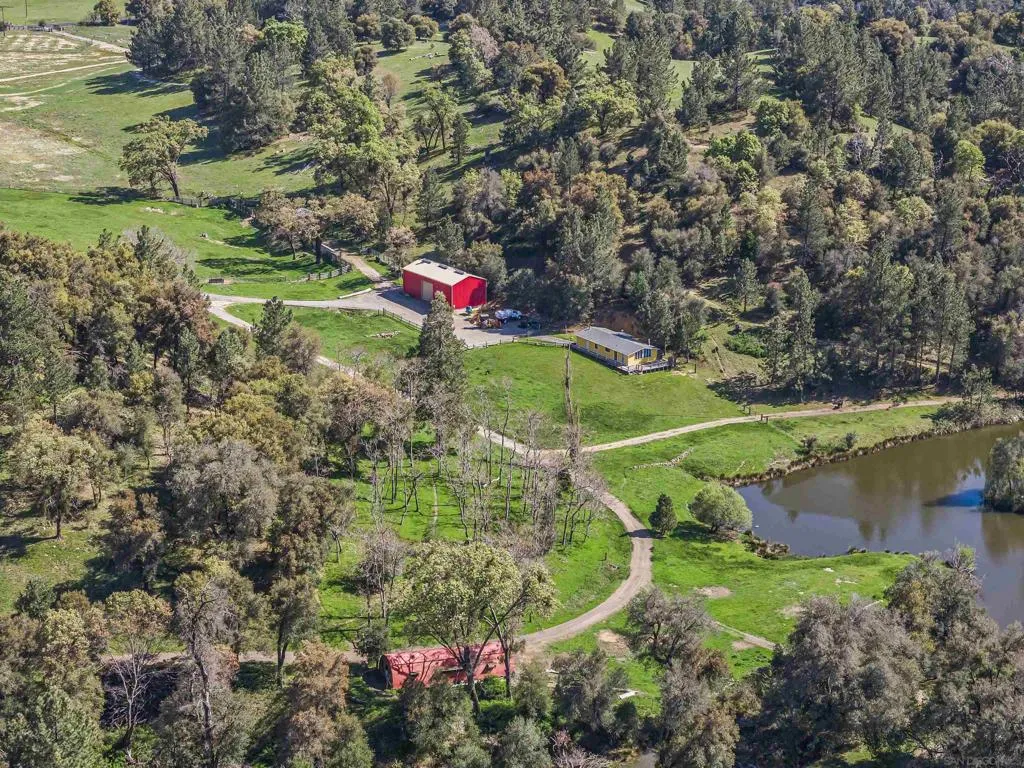 2464 Wynola Rd, Julian, California 92036 home-pic-40