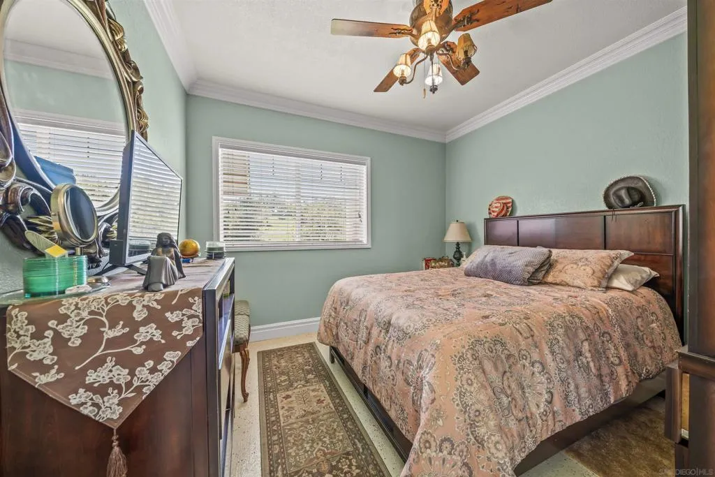 2464 Wynola Rd, Julian, California 92036 home-pic-19
