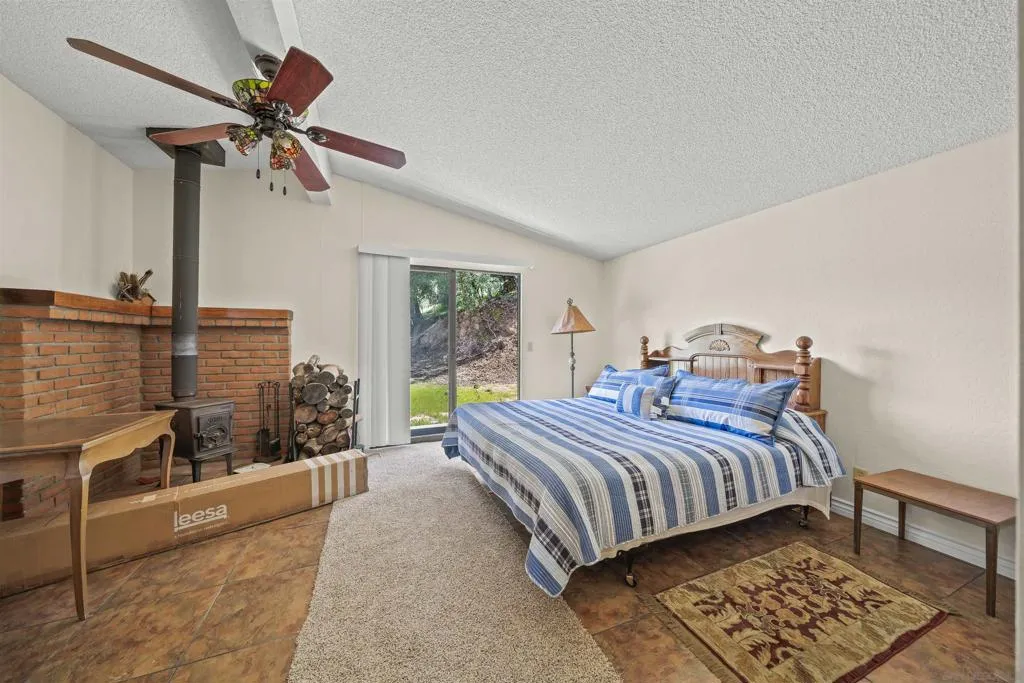 2464 Wynola Rd, Julian, California 92036 home-pic-35