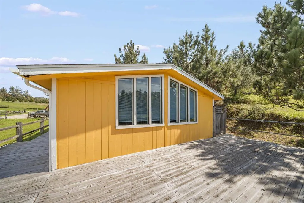 2464 Wynola Rd, Julian, California 92036 home-pic-23