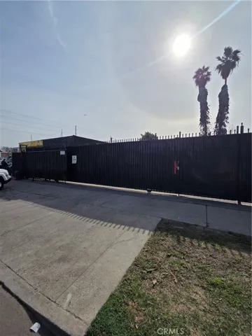 8401 S San Pedro, Los Angeles, California 90003