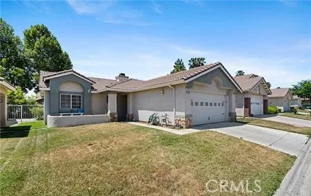 2906 Summer Set Cir, Banning, California 92220 home-pic-2