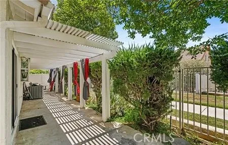 2906 Summer Set Cir, Banning, California 92220 home-pic-24