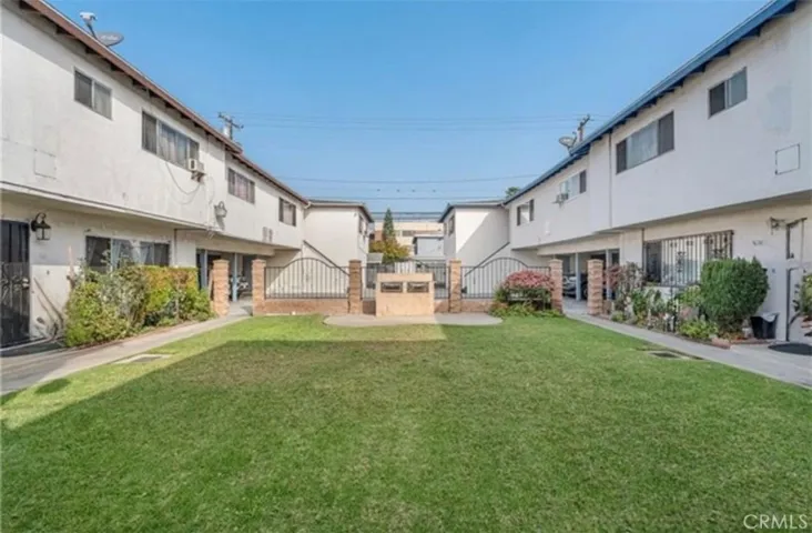 6021 Gage 4, Bell Gardens, California 90201