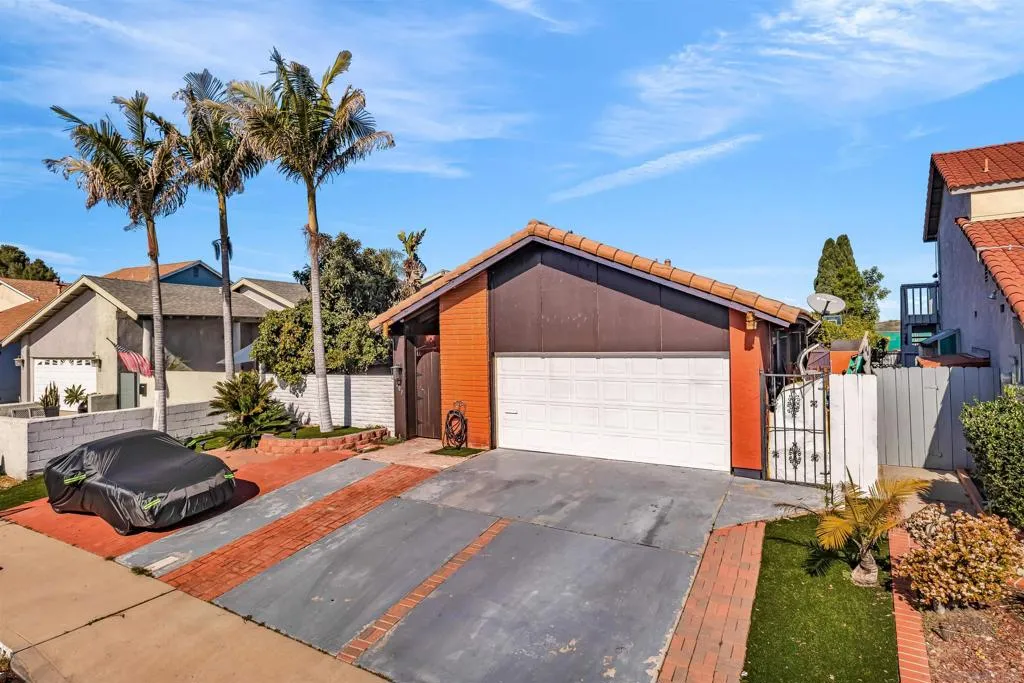 607 E E J St, Chula Vista, California 91910 home-pic-8