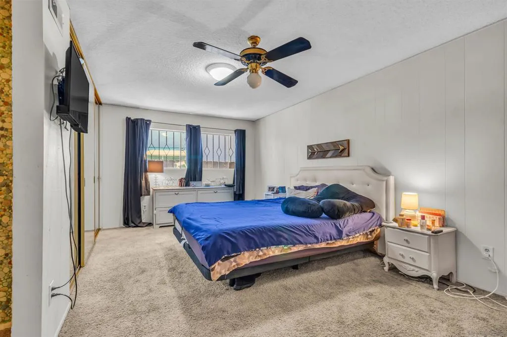 607 E E J St, Chula Vista, California 91910 home-pic-24