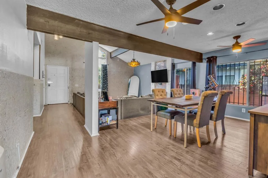 607 E E J St, Chula Vista, California 91910 home-pic-17
