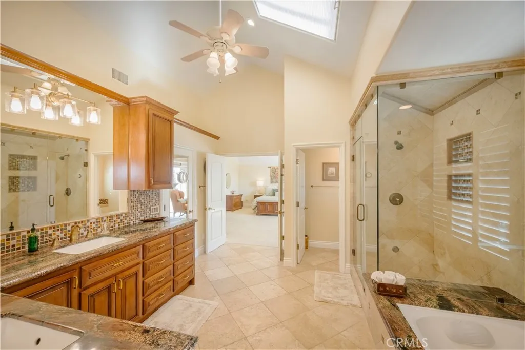 44 New Haven, Laguna Niguel, California 92677 home-pic-18