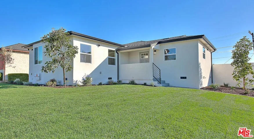2156 W 108th Street, Los Angeles, California 90047