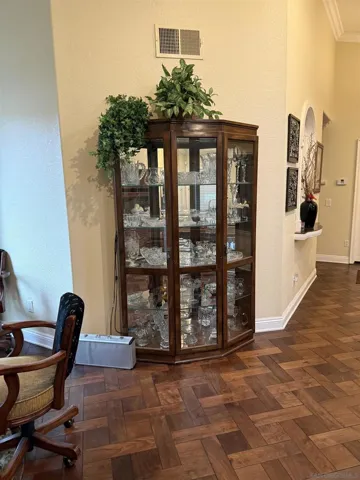 Wall next to dining room.  Plenty of room for a nice china cabinet.