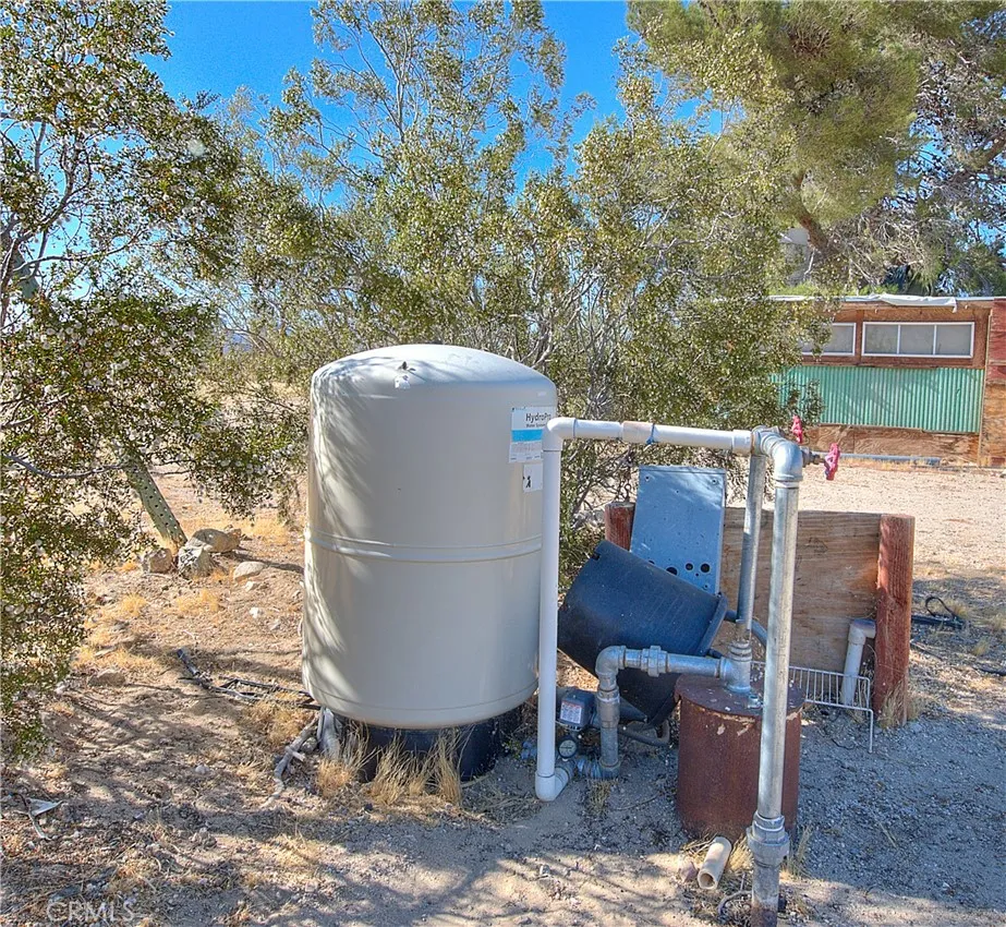 45757 Paddington Road, Lucerne Valley, California 92356 home-pic-18