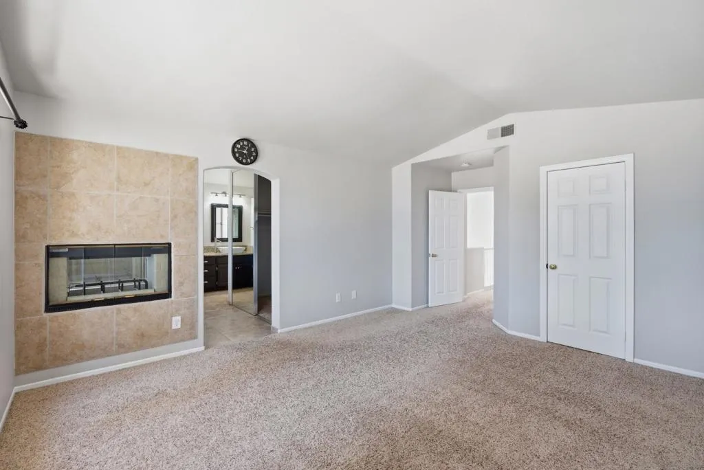 2517 Whispering Palms Loop, Chula Vista, California 91915 home-pic-52