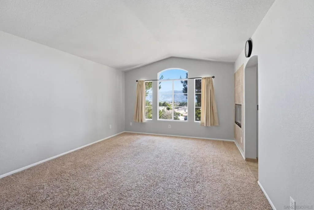 2517 Whispering Palms Loop, Chula Vista, California 91915 home-pic-50