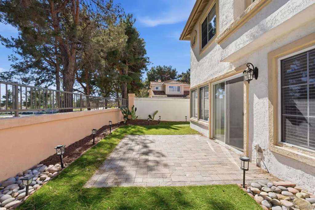 2517 Whispering Palms Loop, Chula Vista, California 91915 home-pic-66