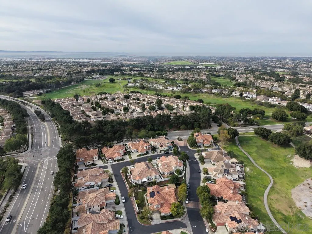 2517 Whispering Palms Loop, Chula Vista, California 91915 home-pic-39