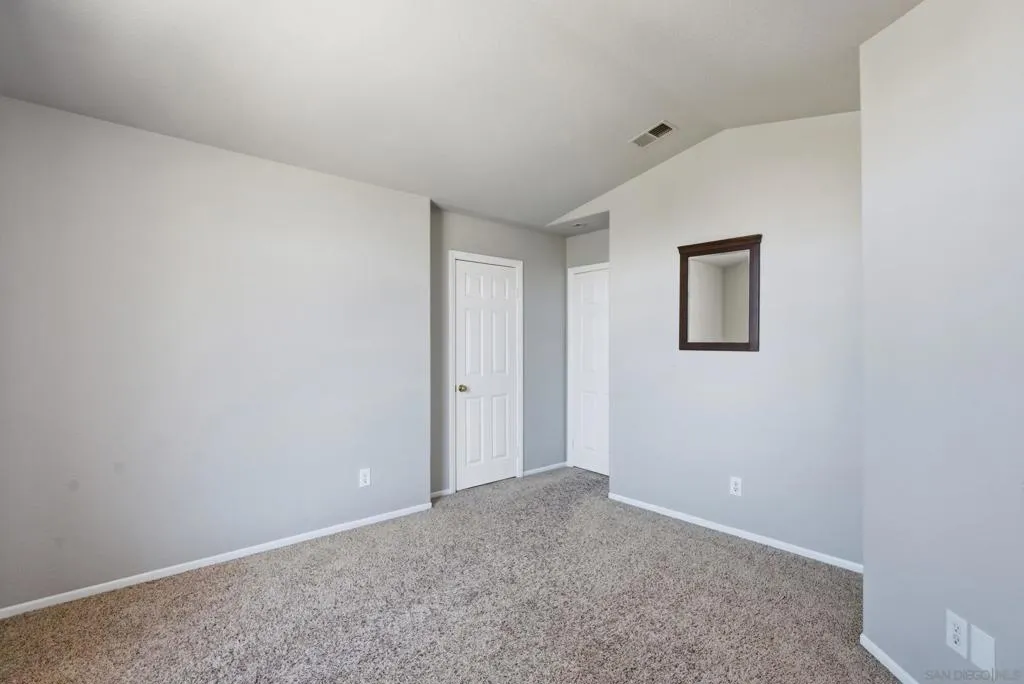 2517 Whispering Palms Loop, Chula Vista, California 91915 home-pic-60