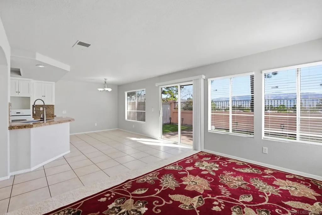 2517 Whispering Palms Loop, Chula Vista, California 91915 home-pic-29