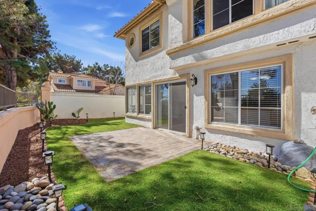 2517 Whispering Palms Loop, Chula Vista, California 91915 home-pic-65