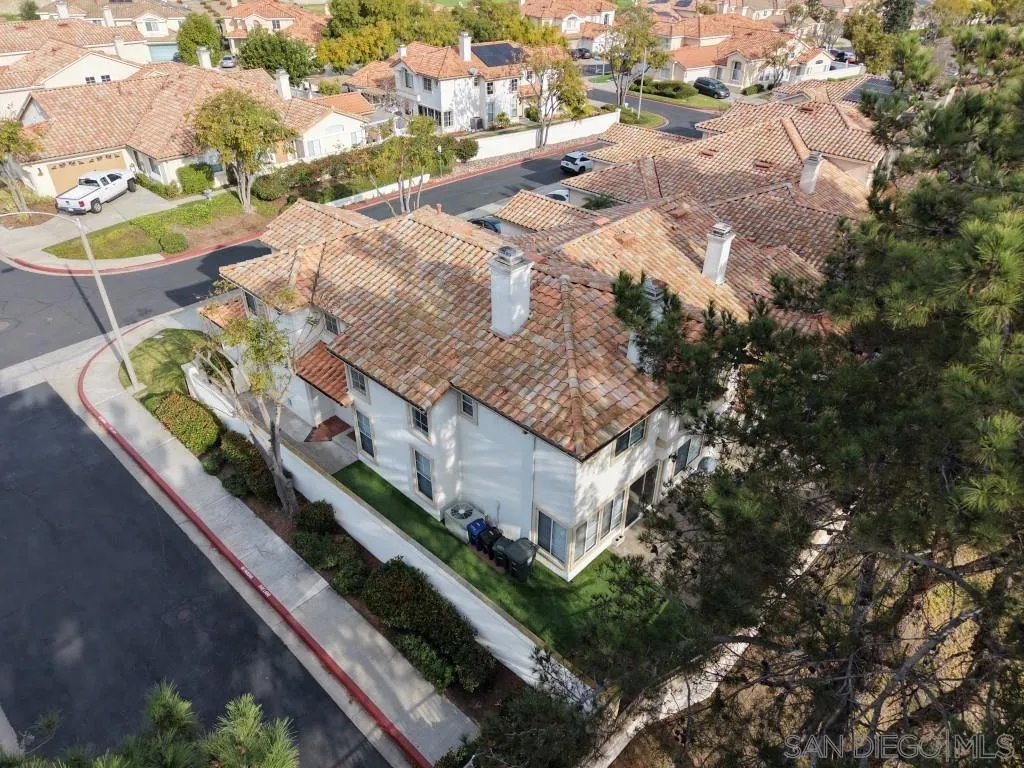2517 Whispering Palms Loop, Chula Vista, California 91915 home-pic-33