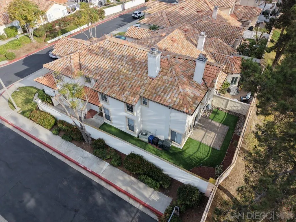 2517 Whispering Palms Loop, Chula Vista, California 91915 home-pic-34