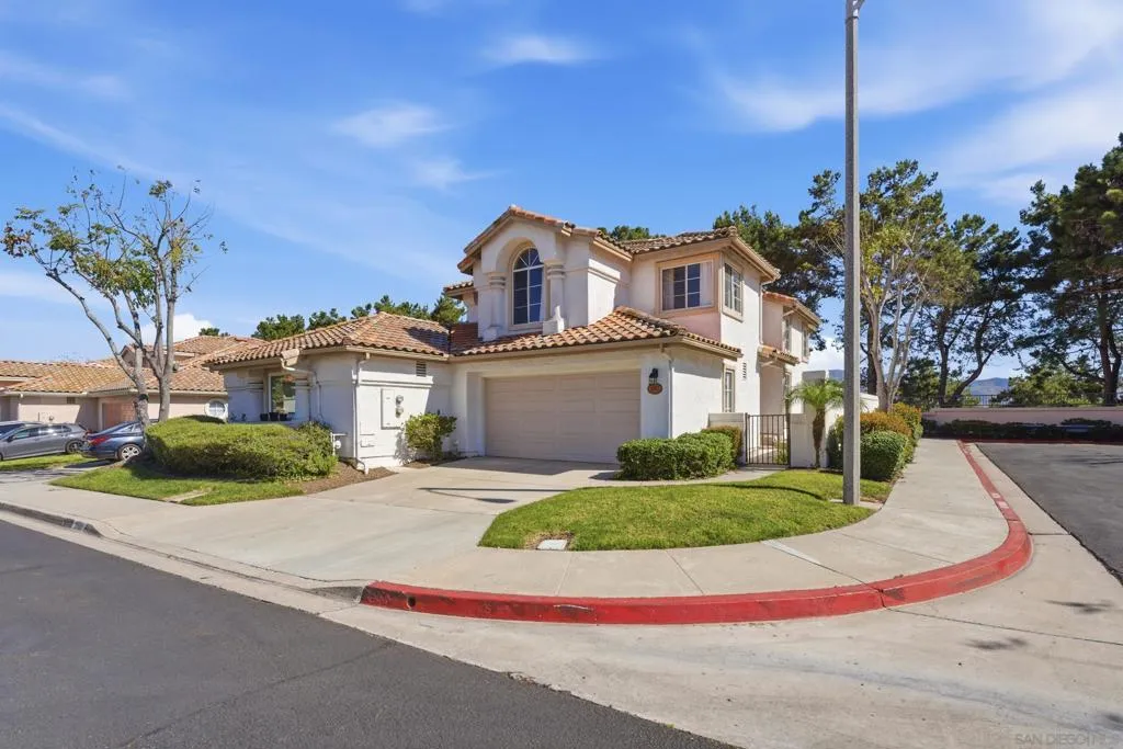 2517 Whispering Palms Loop, Chula Vista, California 91915 home-pic-6