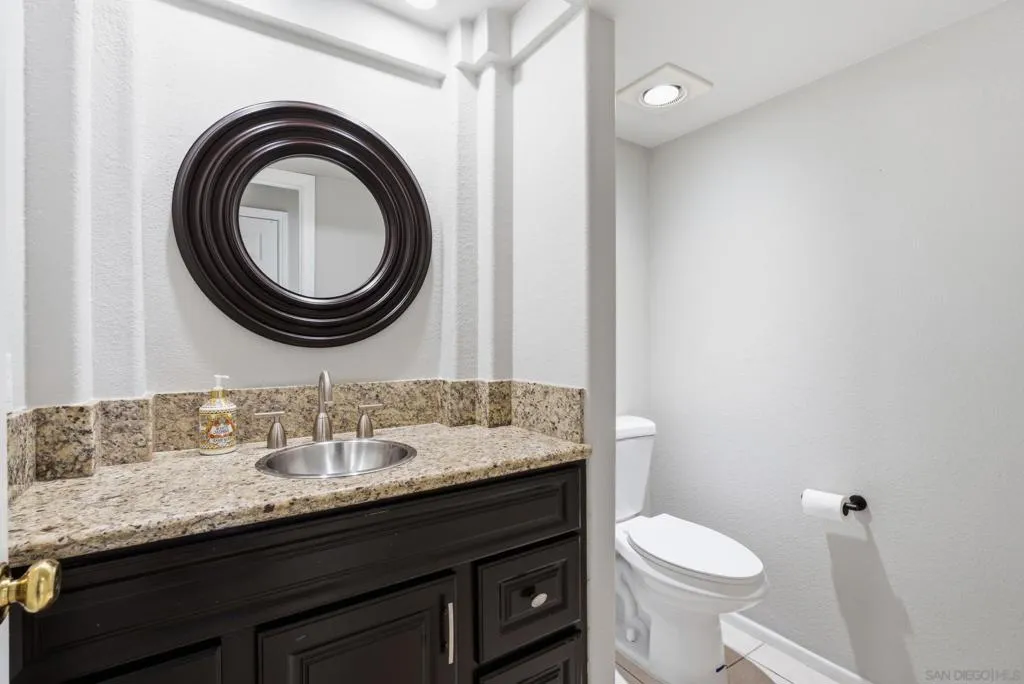 2517 Whispering Palms Loop, Chula Vista, California 91915 home-pic-43