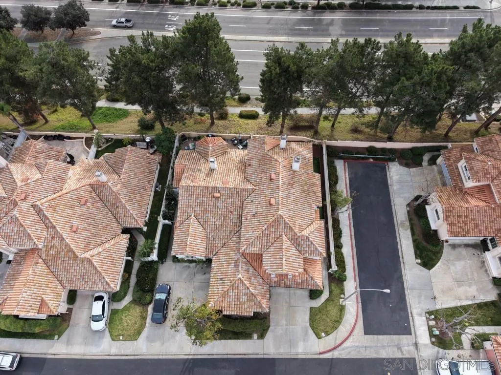 2517 Whispering Palms Loop, Chula Vista, California 91915 home-pic-37