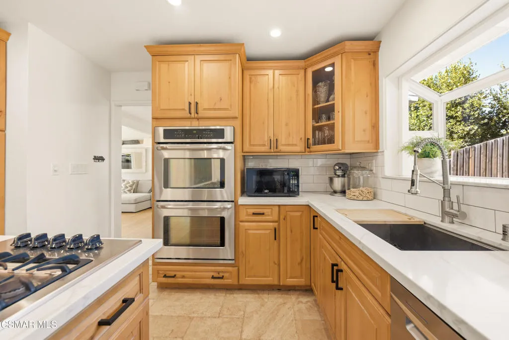 1289 El Monte Drive, Thousand Oaks, California 91362 home-pic-20