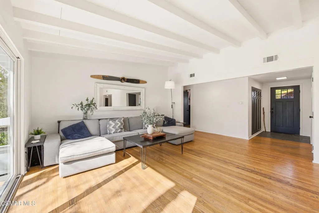 1289 El Monte Drive, Thousand Oaks, California 91362 home-pic-7