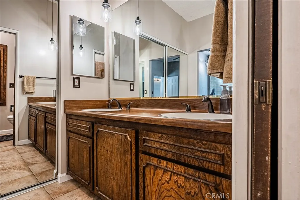 23256 Gray Fox Drive, Canyon Lake, California 92587 home-pic-16