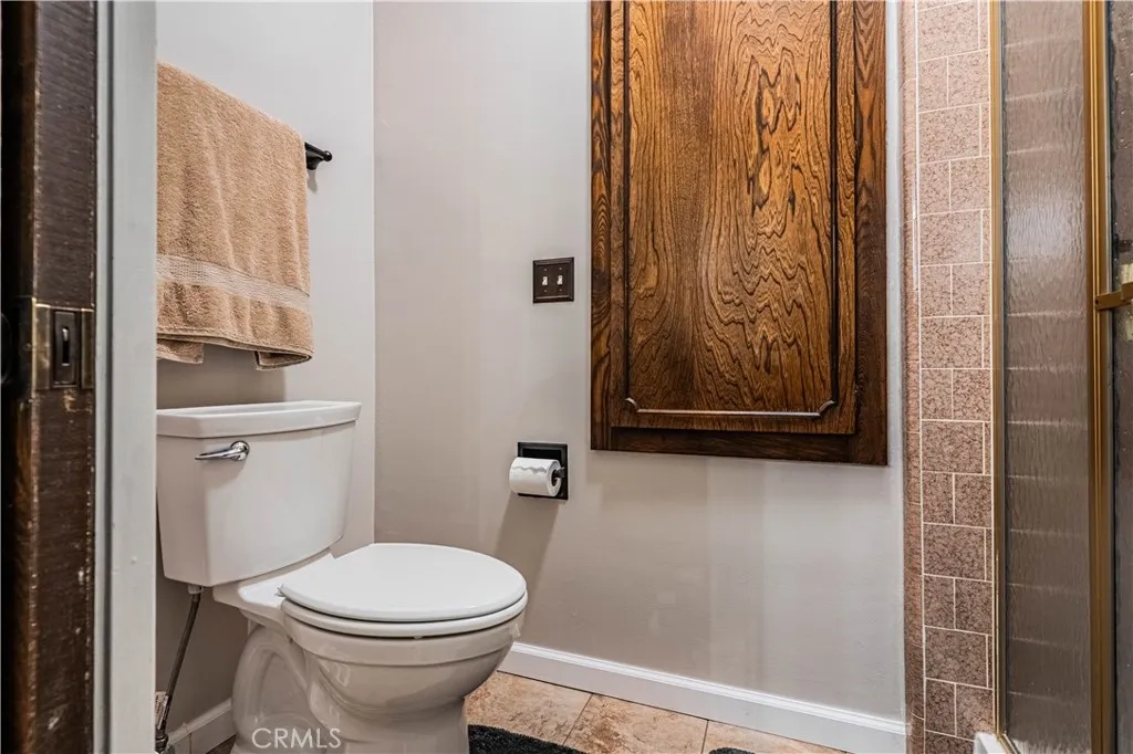 23256 Gray Fox Drive, Canyon Lake, California 92587 home-pic-17