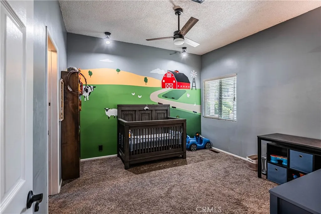23256 Gray Fox Drive, Canyon Lake, California 92587 home-pic-19