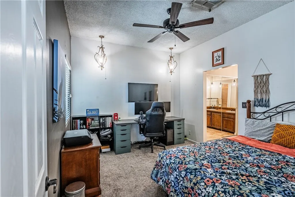 23256 Gray Fox Drive, Canyon Lake, California 92587 home-pic-14