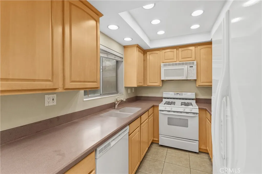 6703 Moselle Circle, Yorba Linda, California 92886 home-pic-16