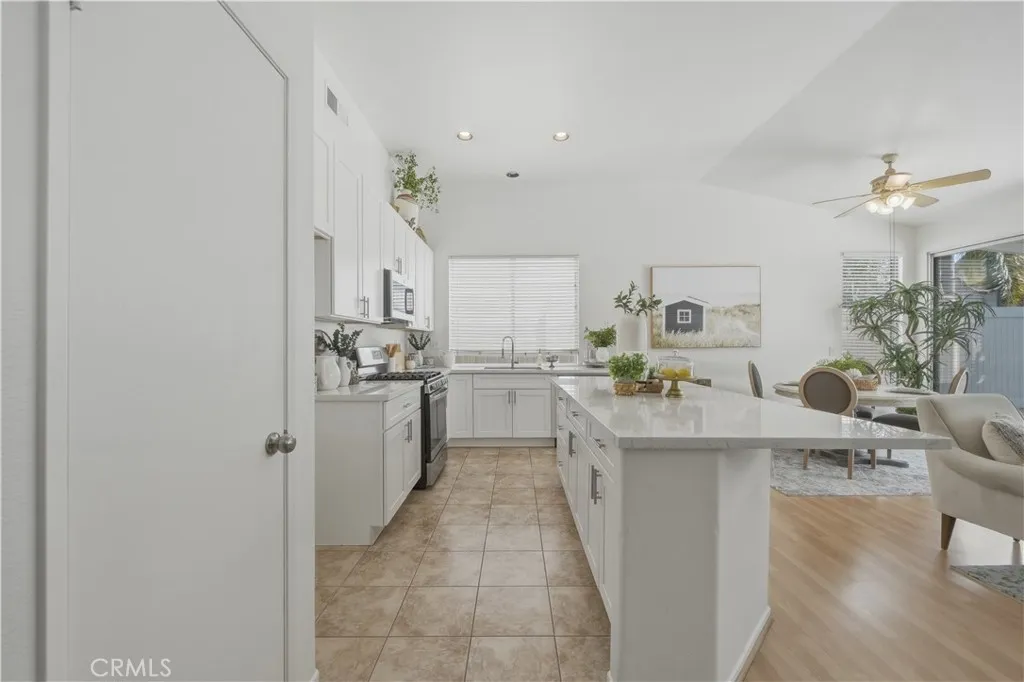 31687 Via San Carlos, Temecula, California 92592 home-pic-6