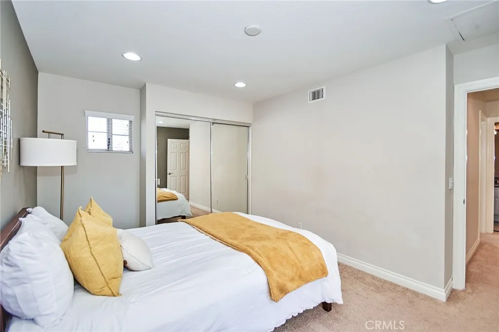 19 Las Cruces, Irvine, California 92614 home-pic-38