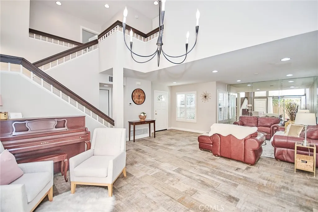 19 Las Cruces, Irvine, California 92614 home-pic-17