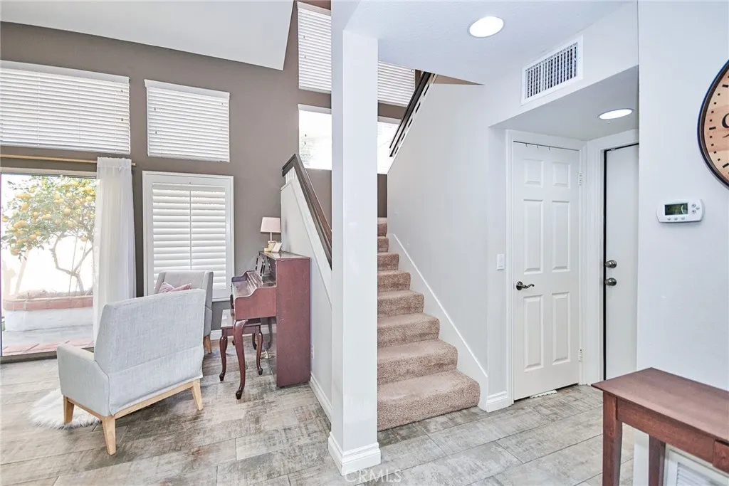 19 Las Cruces, Irvine, California 92614 home-pic-24