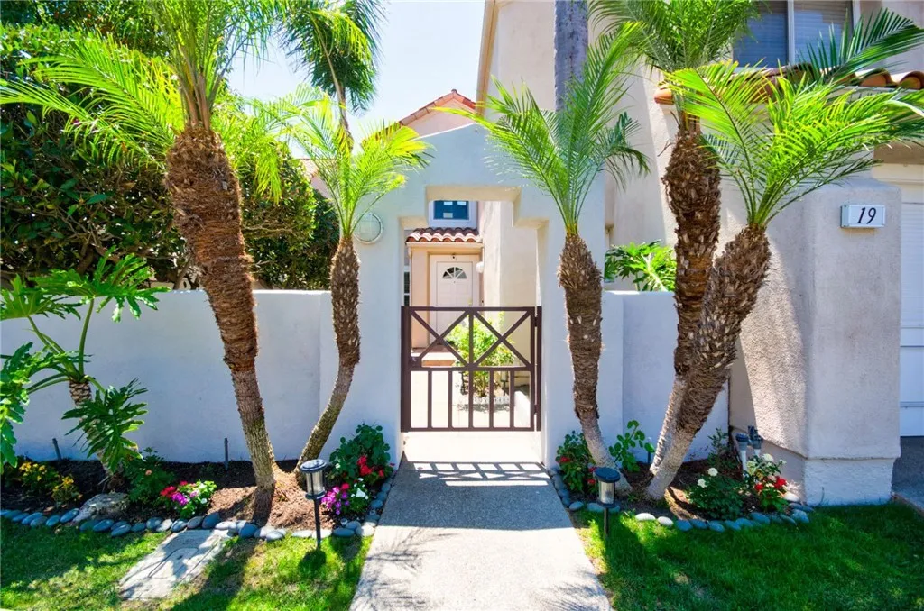 19 Las Cruces, Irvine, California 92614 home-pic-2