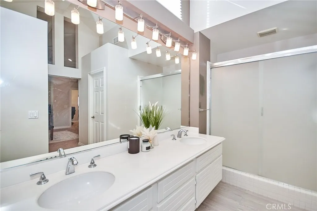 19 Las Cruces, Irvine, California 92614 home-pic-28
