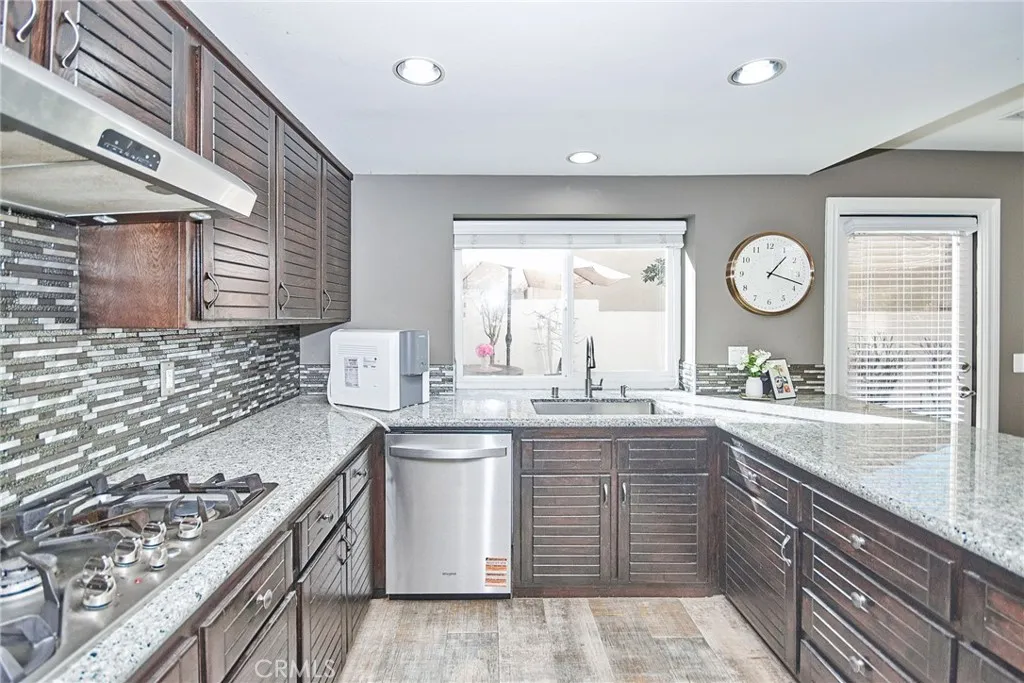 19 Las Cruces, Irvine, California 92614 home-pic-13