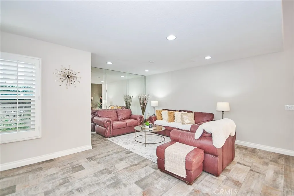 19 Las Cruces, Irvine, California 92614 home-pic-16