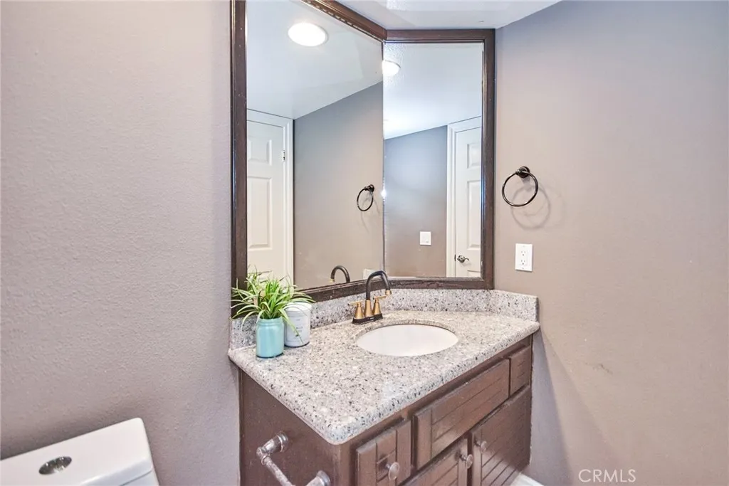 19 Las Cruces, Irvine, California 92614 home-pic-40