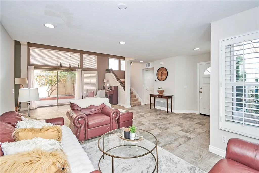 19 Las Cruces, Irvine, California 92614 home-pic-21